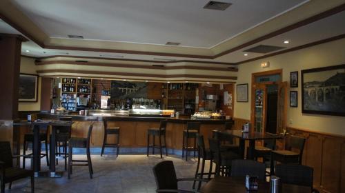 Hotel Puente Romano Alcántara Extérieur photo